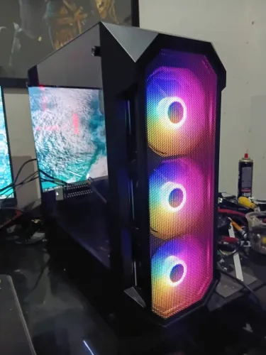 Pc gamer rodando tudo parcelo em até 12 x pego PS5 Xbox séries e volta