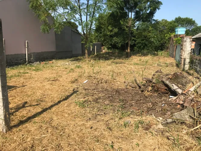 VENDE-SE TERRENO URBANO EM NOVA SANTA RITA, 330m2