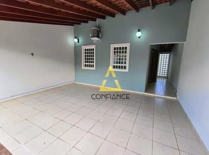 Casa com 2 dormitórios para alugar, 115 m² por R$ 2.979,00/mês - Nova Jaguariúna - Jaguari