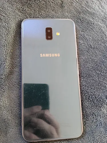 Galaxy j6+plus 32gb tela original tudo funciona nada quebrado ,bom para colecionador 