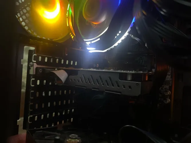 Placa de Vídeo GTX 750 4GB DDR5
