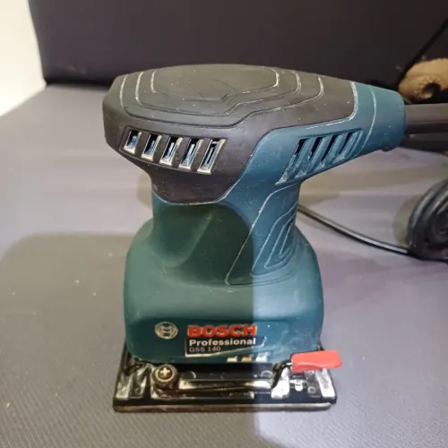 Lixadeira orbital Bosch