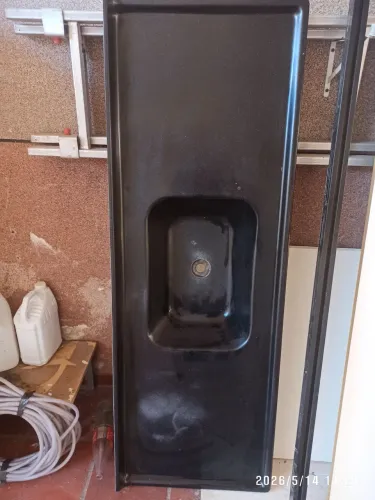 Pia de cozinha preta 1,60x0,55m