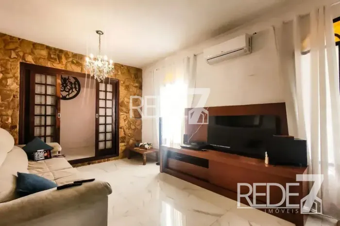 CASA RESIDENCIAL em Campinas - São Paulo, Parque São Quirino