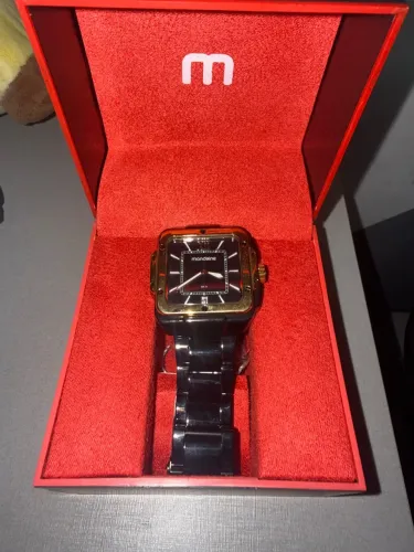 Relógio Masculino Mondaine Original Preto e Dourado Novo na Caixa + Acessórios
