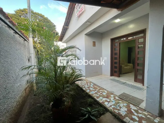 Casa 4 quartos à venda Major Prates 250m² Montes Claros MG