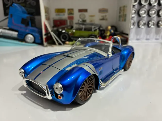 Miniatura Ford cobra
