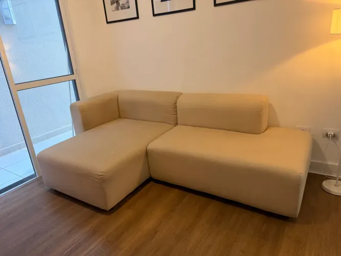 Sofá 4 lugares bege modulado