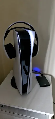 Vendo Playstation 5 (Com acessórios e PSPlus)