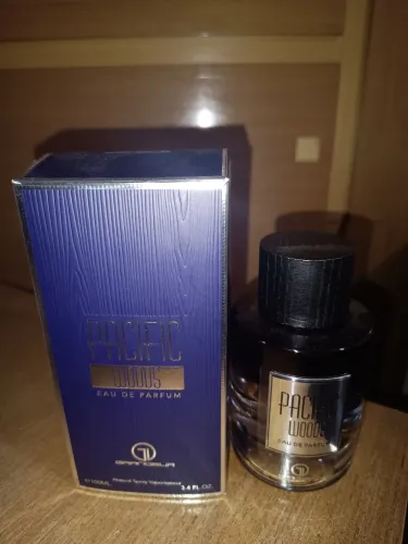 Perfume árabe Pacífic Woods