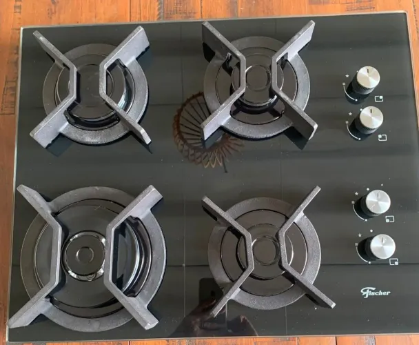 Cooktop Fischer<br>4 bocas novo usado apenas um mês.<br>Valor R$ 550,00