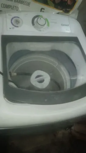 Máquina de lavar roupa Consul com defeito