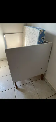 Berço e colchão
