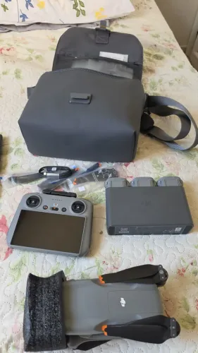 Drone Dji profissional Air 3s 3 baterias combo/ tela novo