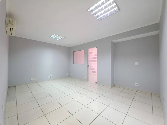 Oportunidade única: Sala comercial à venda no Centro de Campinas-SP, 2 salas, 2 banheiros,
