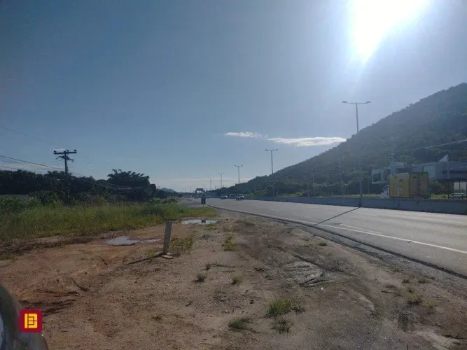 Excelente terreno na SC 401