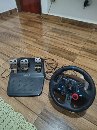 Volante Logitech G29 PS4/PS5/PC - Pouco Uso