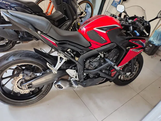 CBR 650F novíssima toda original