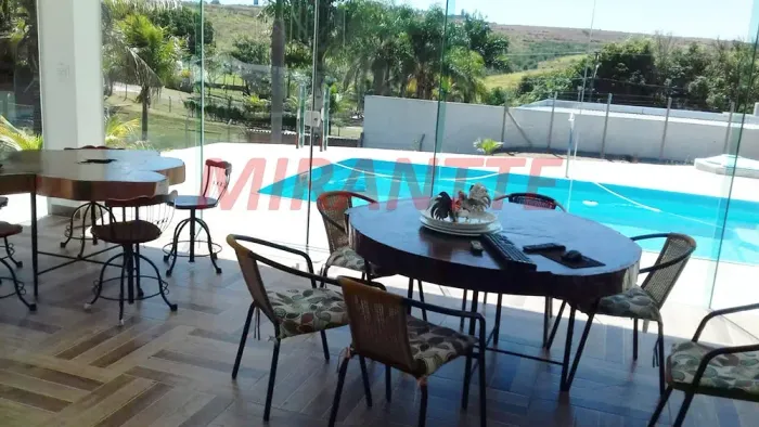 Chácara de 160m² com 3 quartos em Vale do Canaã