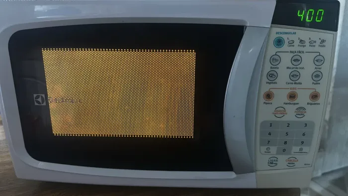 Microondas Electrolux 20 l
