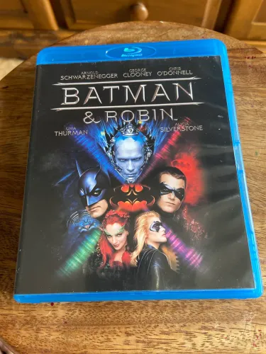 Batman e Robin - Blu ray - Excelente Estado