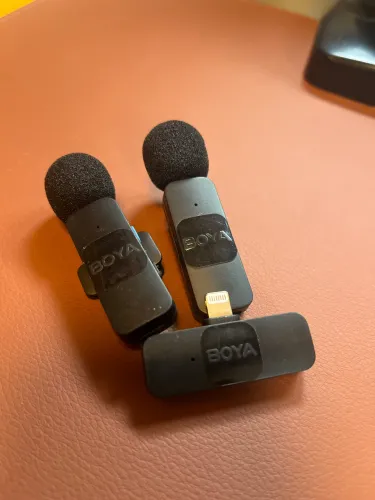 Microfone de Lapela Sem Fio Boya BY-V2 para iPhone/iPad ? 2.4G Preto