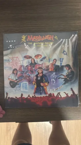 Vinil duplo: The Thieving Magpie - Marillion (raridade)