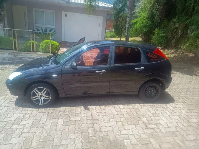 Ford Focus 1.6 S/se/se Plus Flex 8v/16v 5P 2008