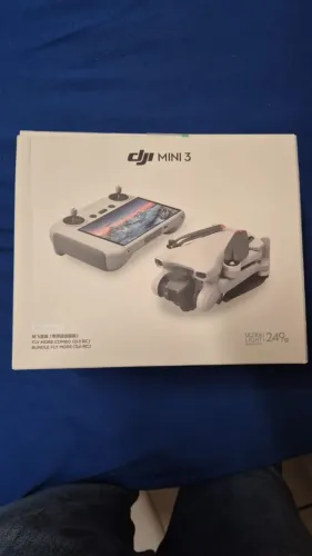 Drone DJI Mini 3 Fly More Combo 