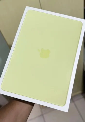 MACBOOK NEO CÍTRUS 256GB LACRADO