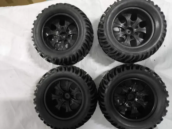 Jogo de rodas para monstler truck automodelo 