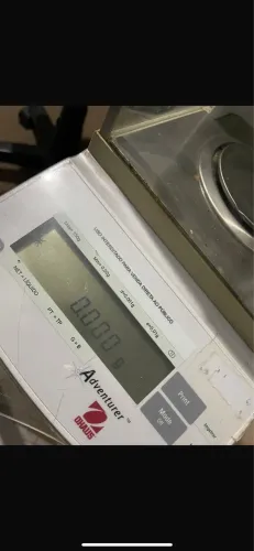 Balança analítica / de precisão ohaus 3 casas com cúpula 