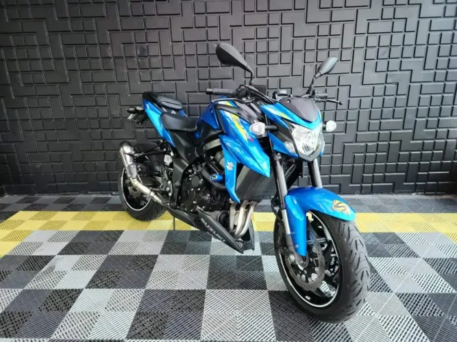 GSX-S 750 AZUL 2021/2022