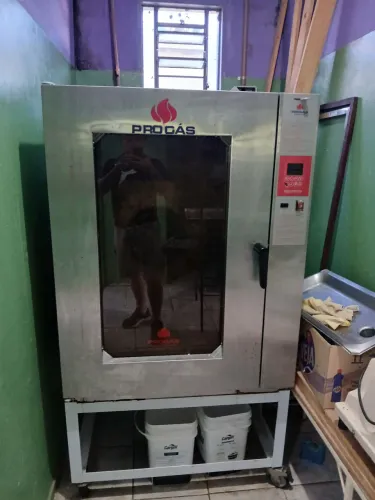 Forno Totalmente Elétrico 220v 15 Esteiras Biscoito e 8 Esteiras Pão 