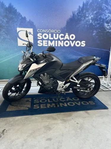 Honda Cb 300 TWISTER CBS