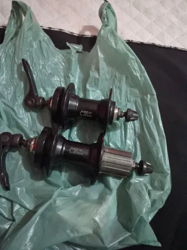 Cubos traseiro e dianteiro MEN JOIN > Com freehub de cassete <