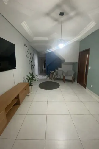 Oportunidade - Casa Sobrado Residencial - Jardim Petrópolis - 3 Dormitórios - 120m².