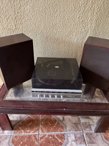 Vitrola Philips 745
