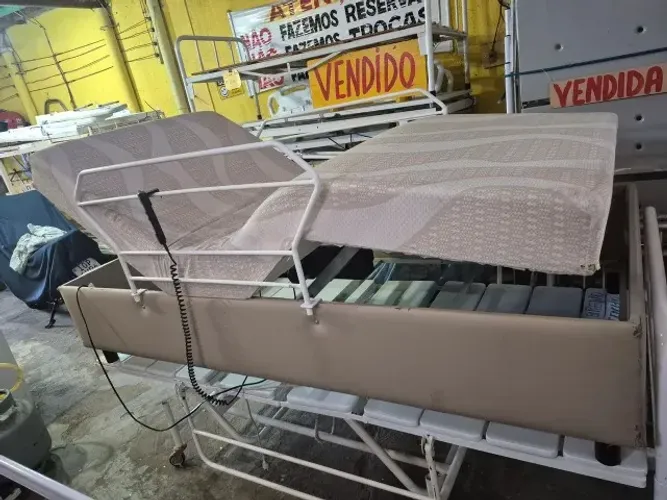 CAMA MOTORIZADA COM COLCHÃO E PROTEÇÕES PILATI