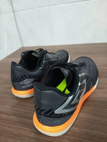 Chuteira Futsal Umbro Pro 5 Preta Tam 40