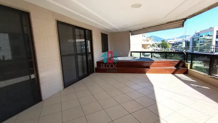 Recreio dos Bandeirantes | Apartamento 3 quartos, sendo 1 suite