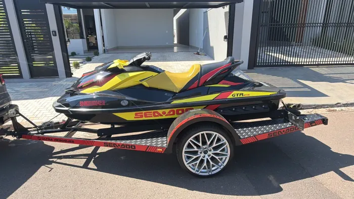 Jet Ski GTR 215