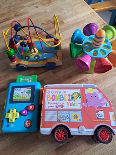 Brinquedos infantis 