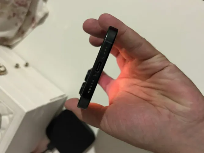 IPHONE 16 PRO SEM DETALHES BATERIA 94% 