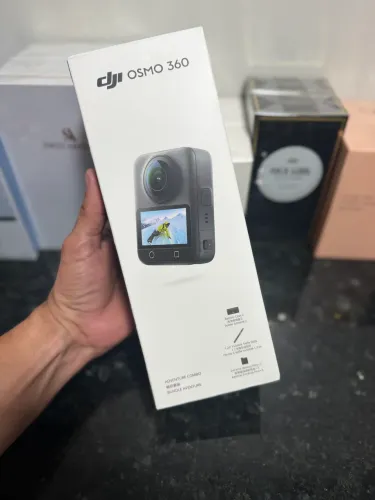 DJI Osmo 360 Adventure Combo