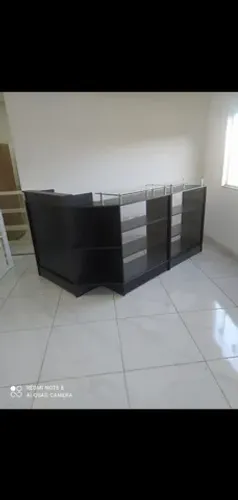 BALCÃO CAIXA + 2 BALCÃO VITRINE C/TAMPO DE VIDRO EM L PRETO MDF 