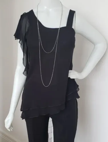 Blusa da marca TVZ usada apenas uma vez