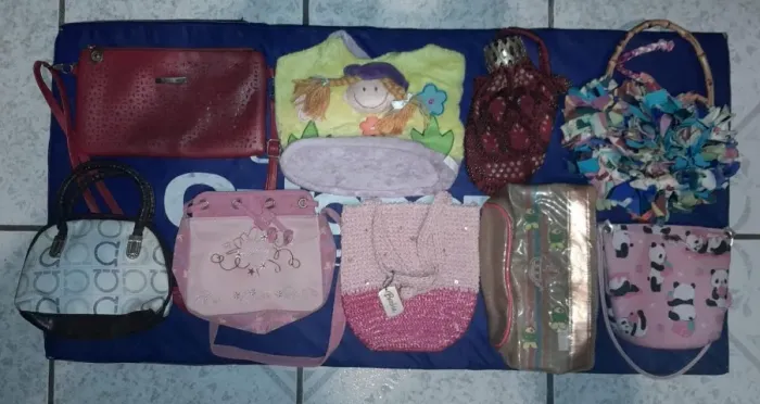 Bolsinhas De Mão Juvenis - Para Meninas (R$ 35,00 Todas Juntas)