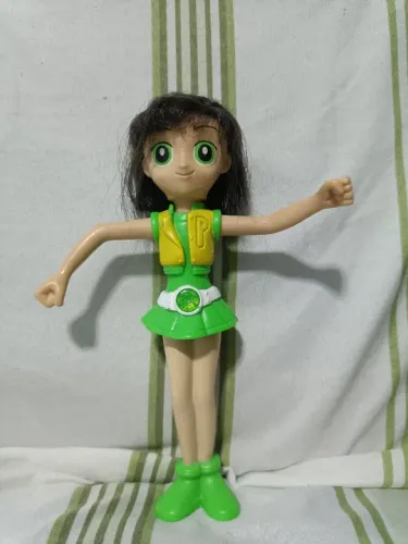 Boneca de personagem de desenho animado