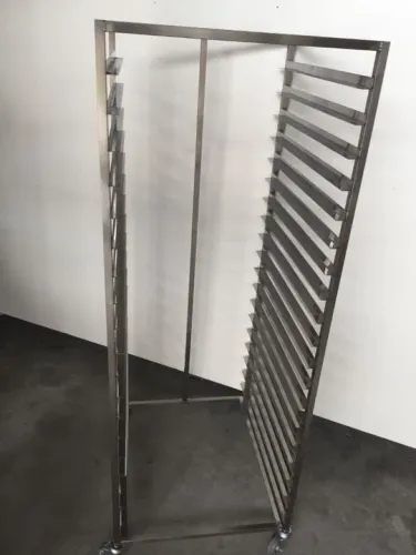 Esqueleto armario - para panificadora e bandejas - em inox